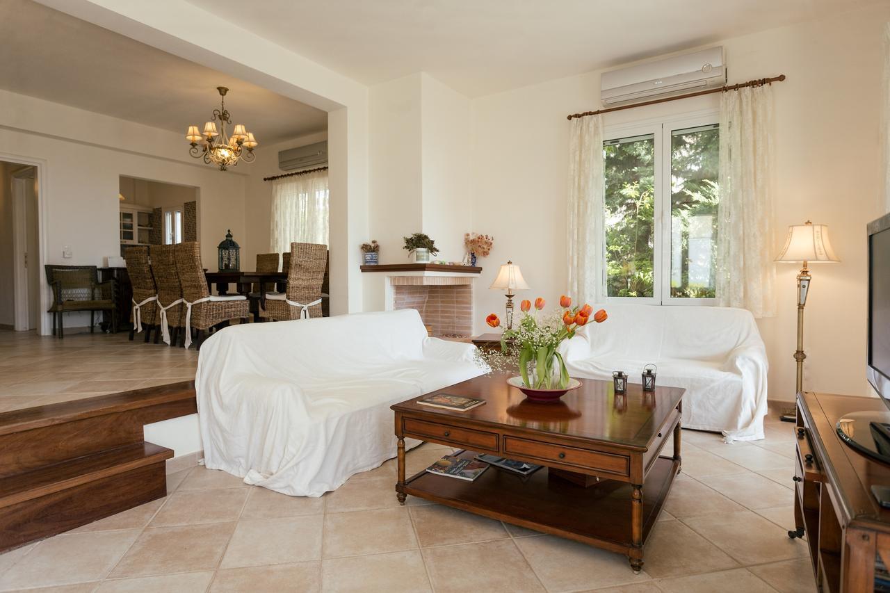 Porto Heli Villa エクステリア 写真